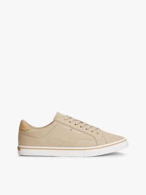 sneakers in tela con logo in rilievo khaki da uomini tommy hilfiger