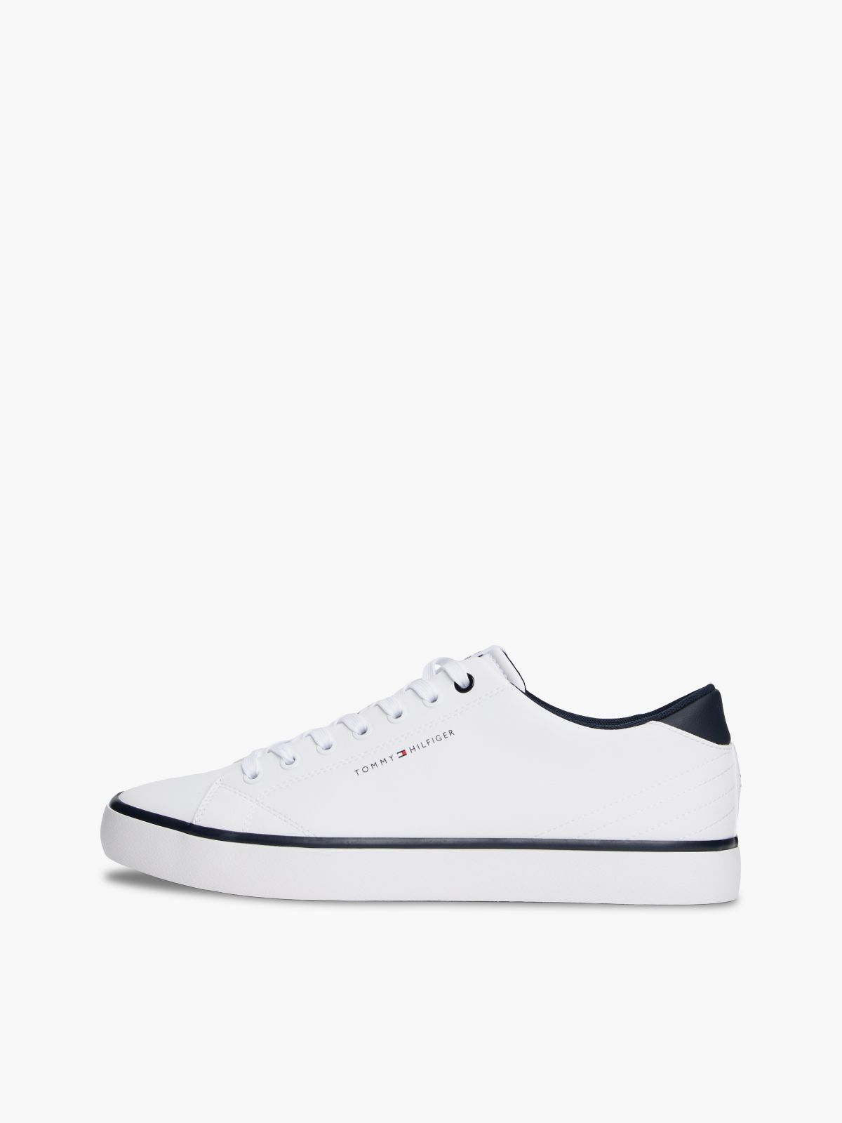 Low Profile Trainers With Leather — White