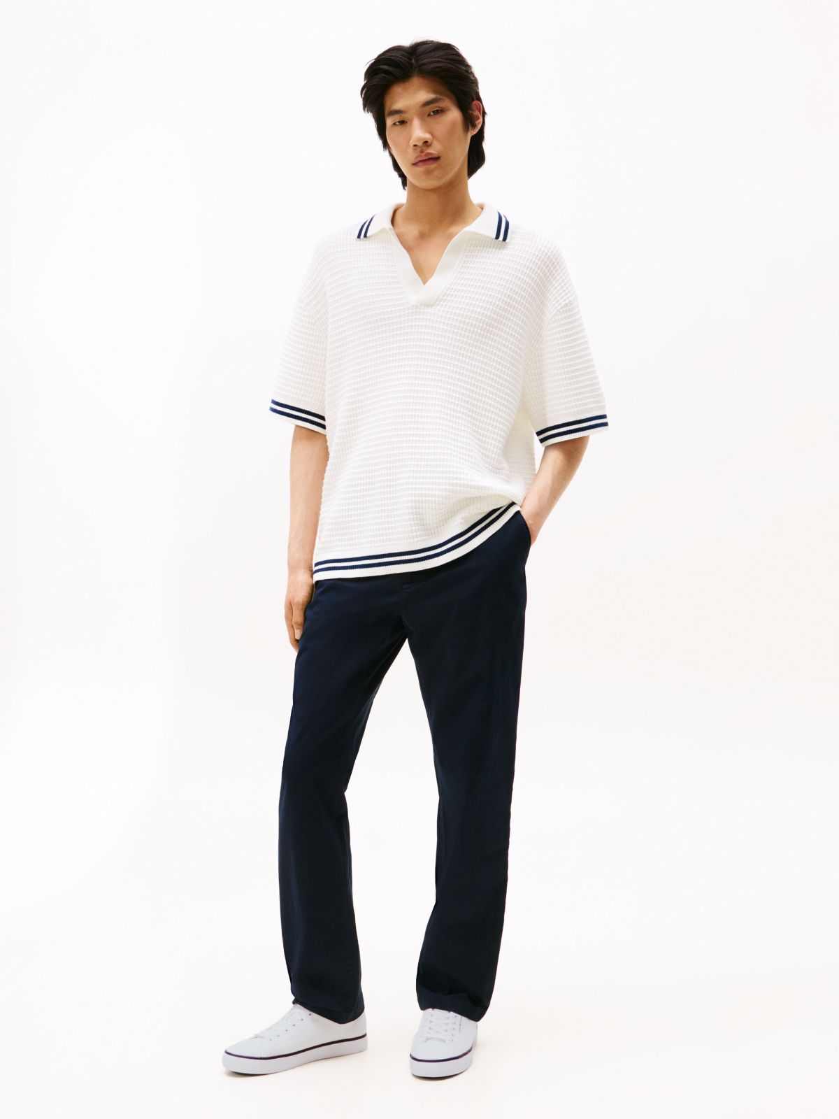 Low Profile Trainers With Leather — White