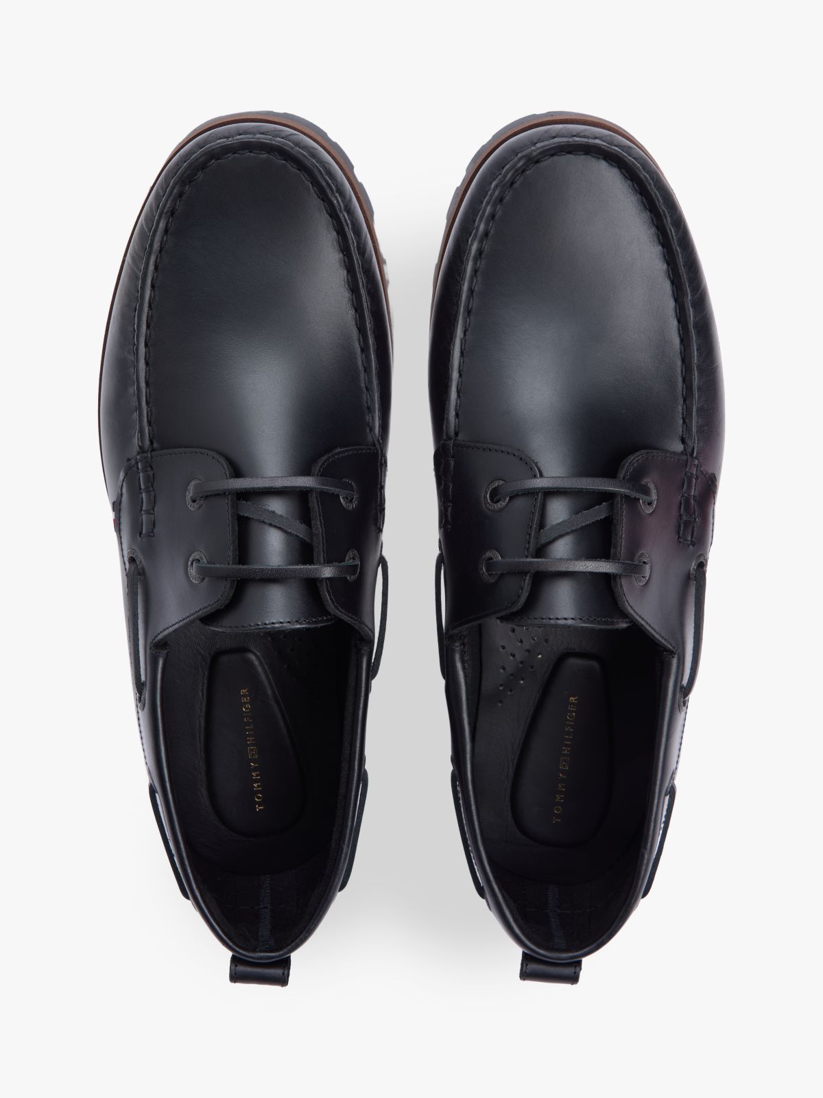 Leather Cleat Lightweight Boat Shoes — Black