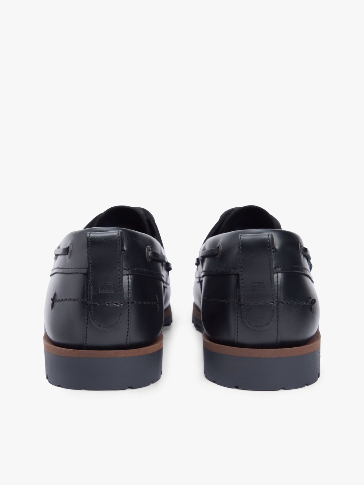 Leather Cleat Lightweight Boat Shoes — Black