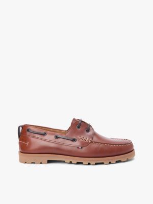 brown leather cleat lightweight boat shoes for men tommy hilfiger