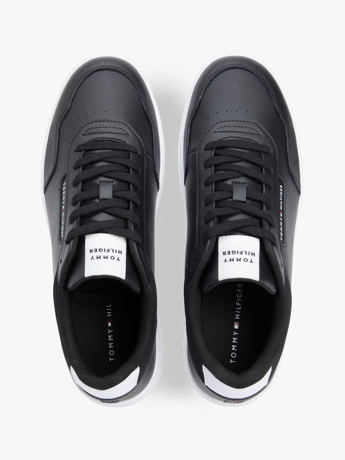 Fine Cleat Basketball Trainers With Leather — Black