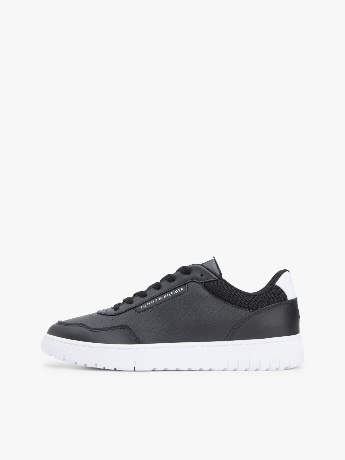 Fine Cleat Basketball Trainers With Leather — Black