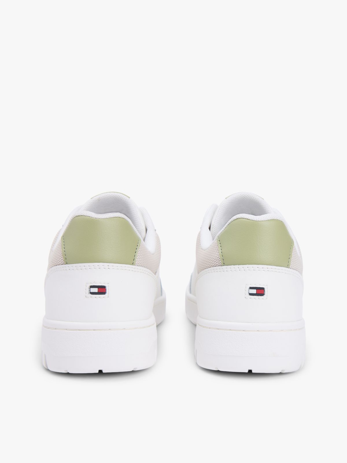 Fine Cleat Basketball Trainers With Leather — White