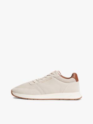 roze suède sneaker met gemengde texturen voor heren - tommy hilfiger