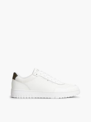 white buty sportowe do koszykówki o mieszanej fakturze z dodatkiem skóry dla mężczyźni - tommy hilfiger