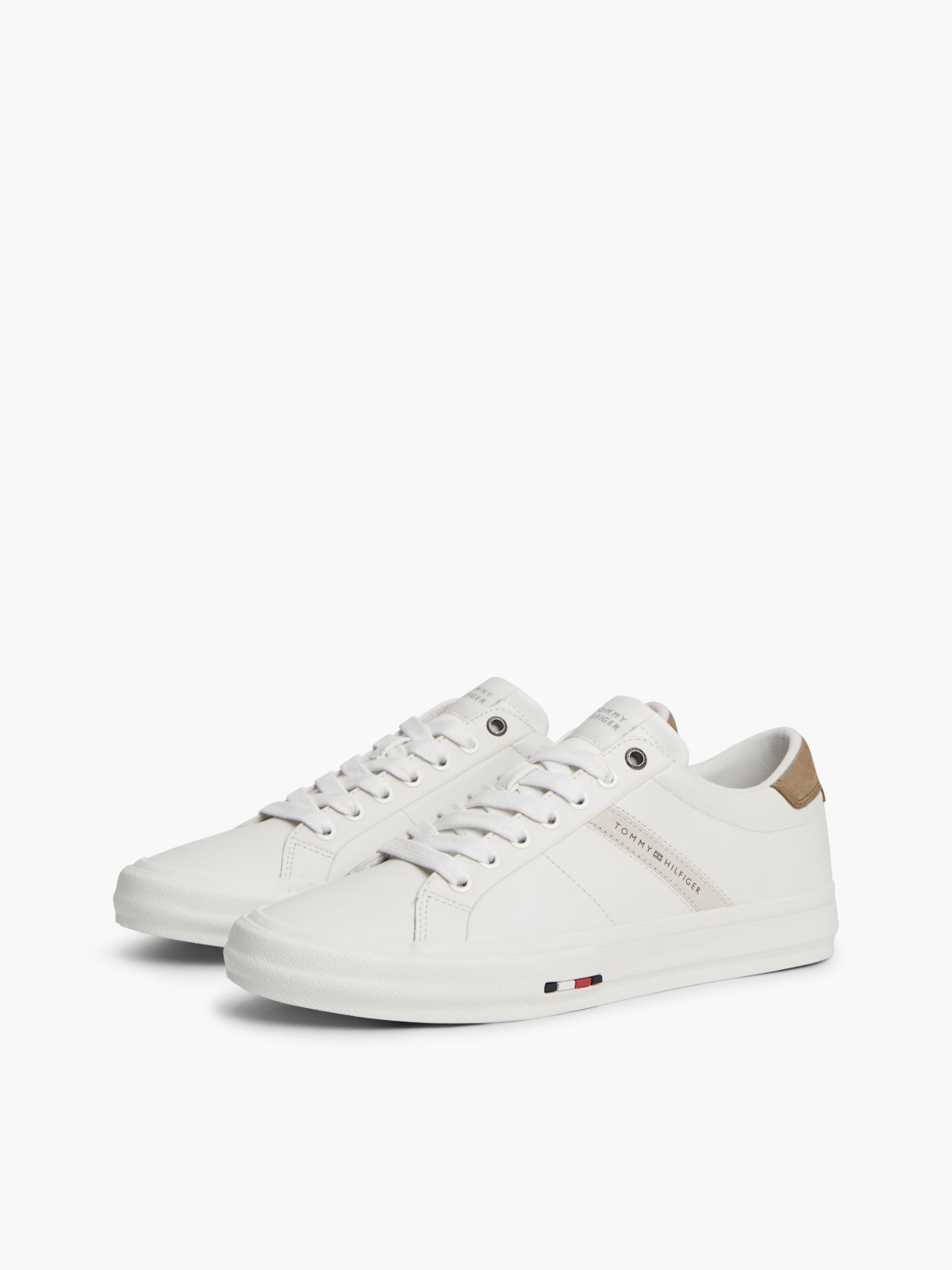 Leather Logo Contrast Heel Trainers — Black