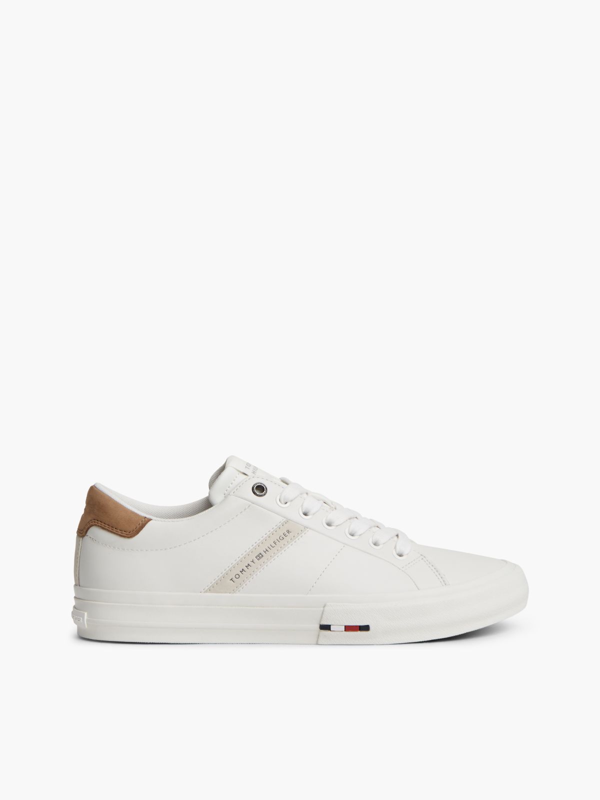Leather Logo Contrast Heel Trainers — Black