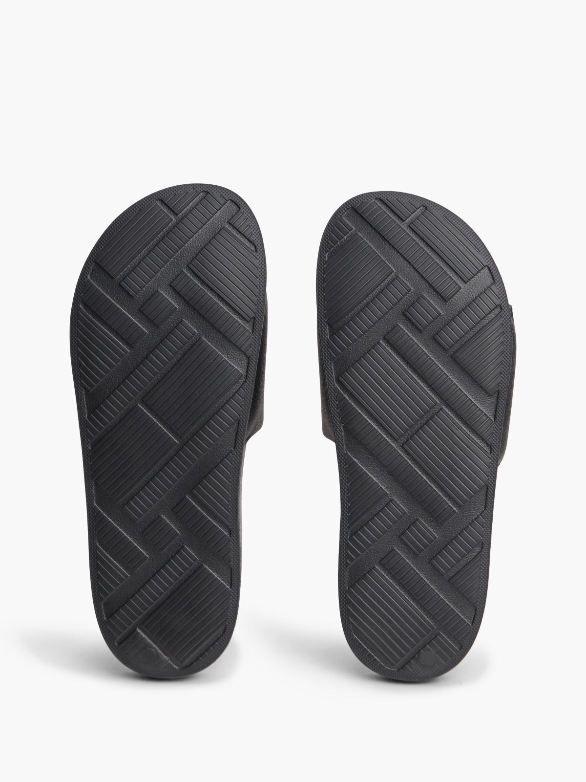 Logo Patch Contoured Footbed Pool Slides — Black