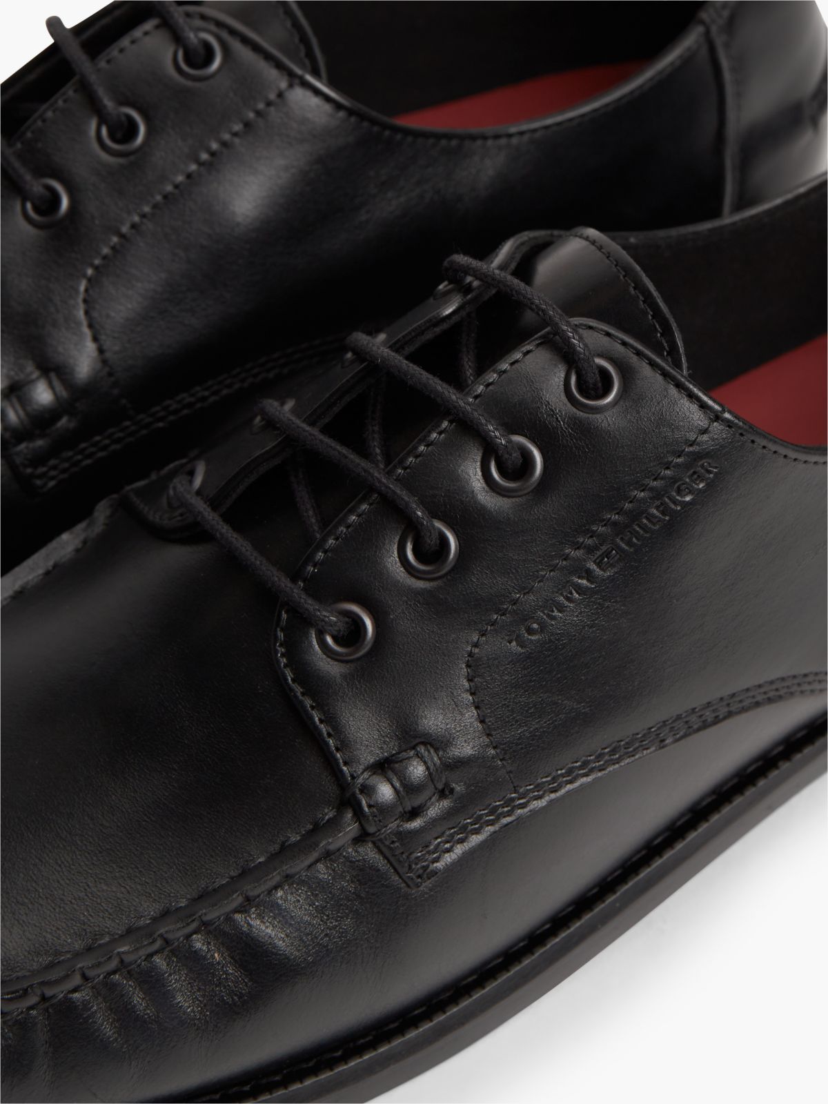 New York Label Leather Lace-Up Shoes — Black