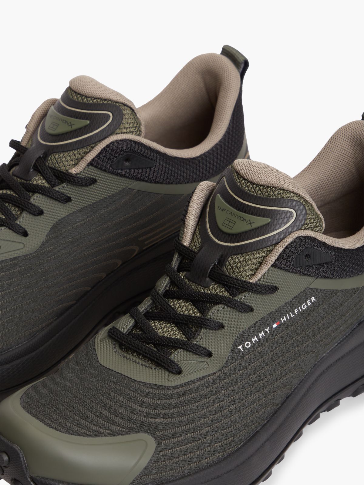 The Canyon Jacquard Knit Trainers — Green