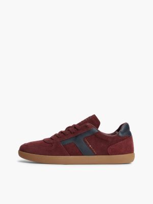 baskets multitextures en daim rouge pour hommes tommy hilfiger
