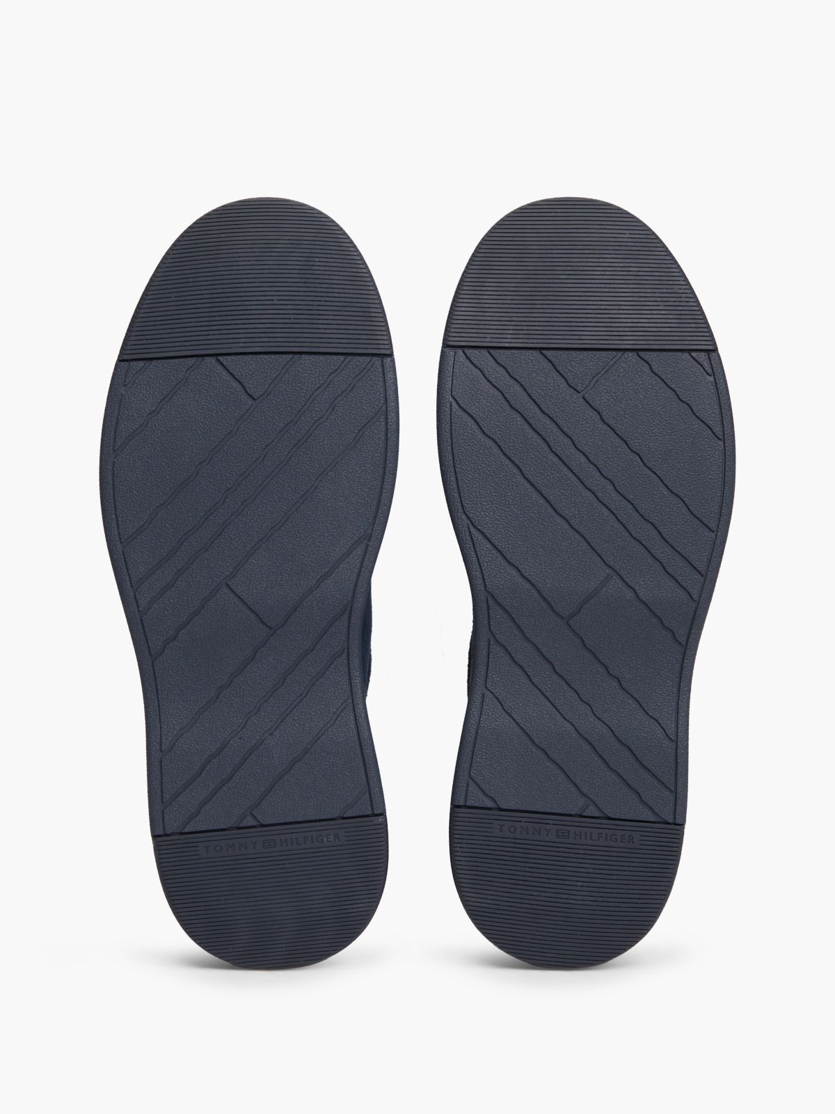 Suede Flag Plaque Chukka Boots — Blue