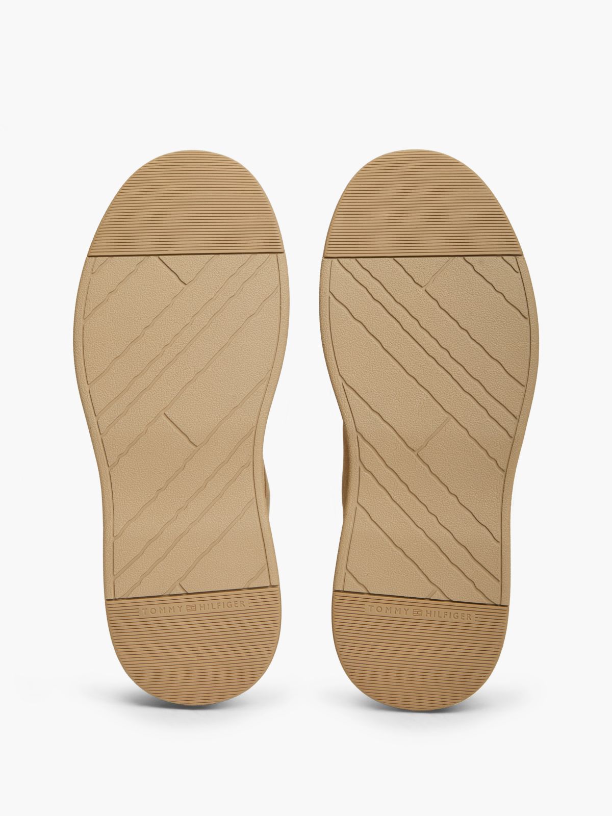 Suede Flag Plaque Chukka Boots — Khaki