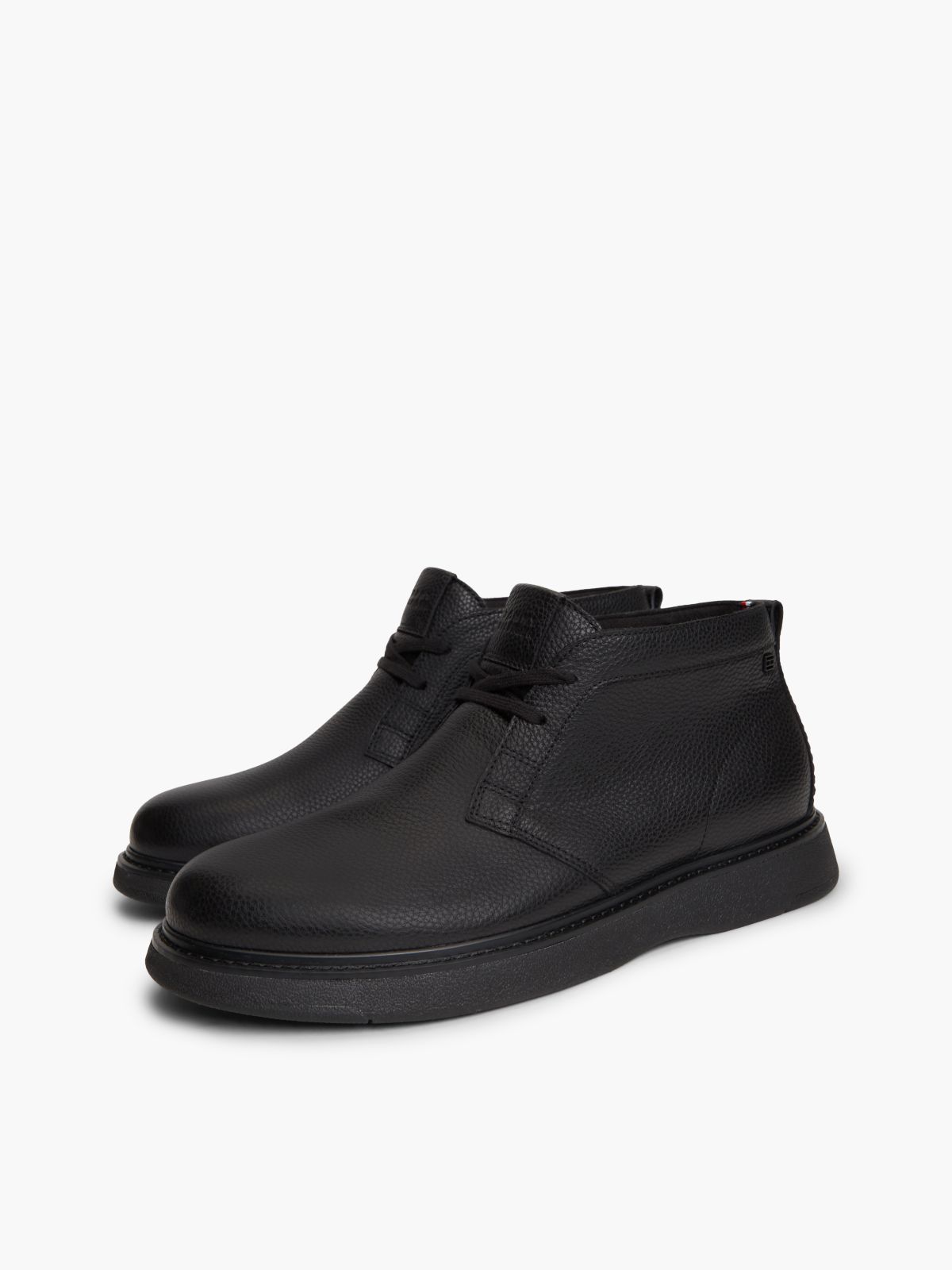 Leather Flag Plaque Chukka Boots — Black