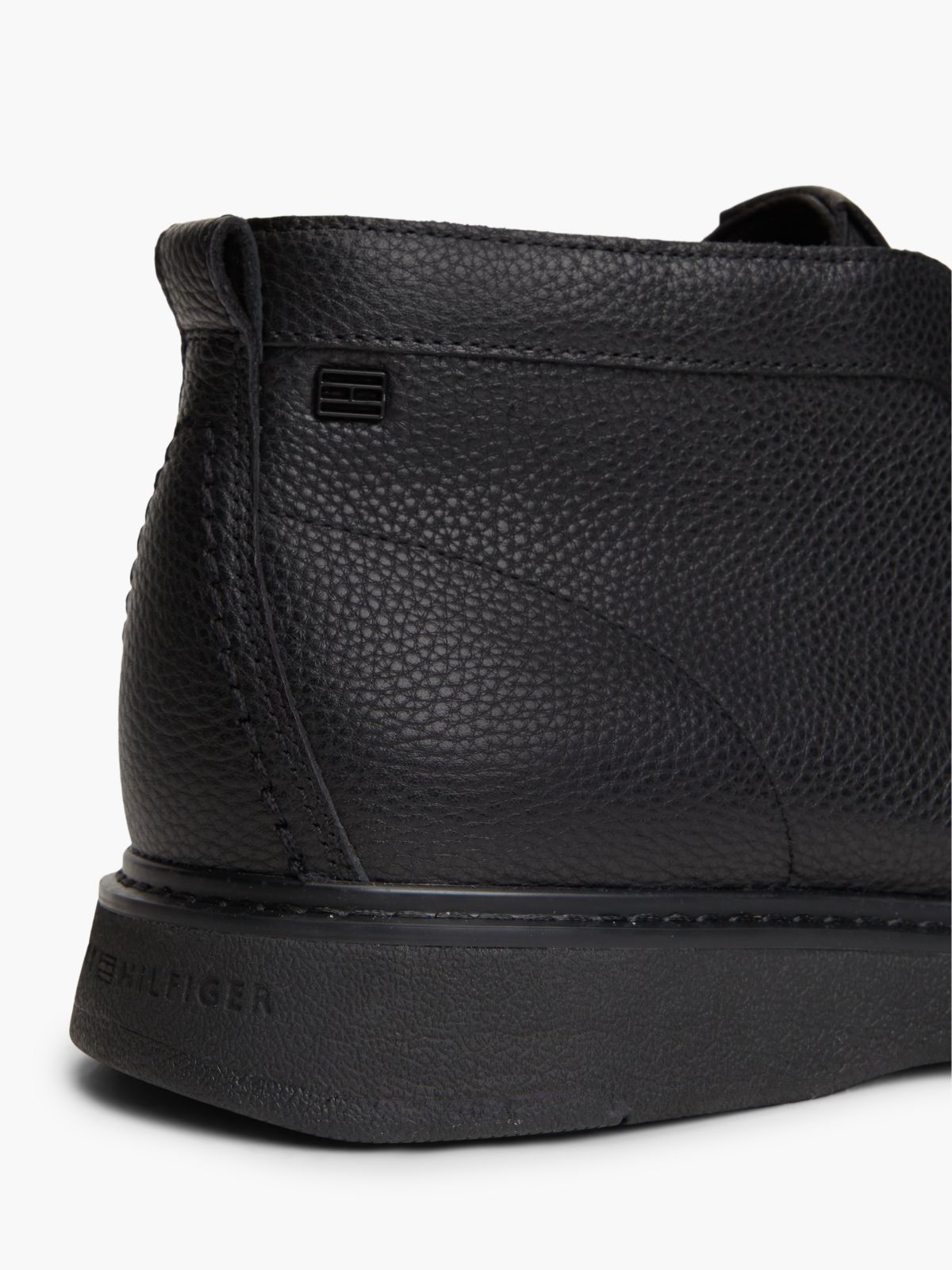 Leather Flag Plaque Chukka Boots — Black