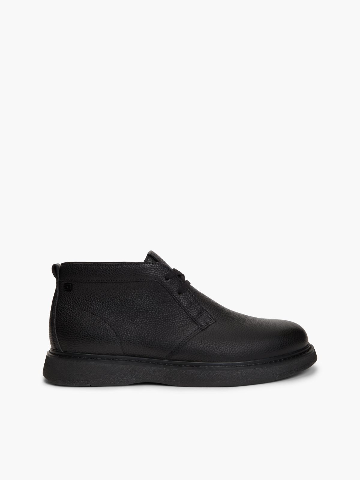Leather Flag Plaque Chukka Boots — Black