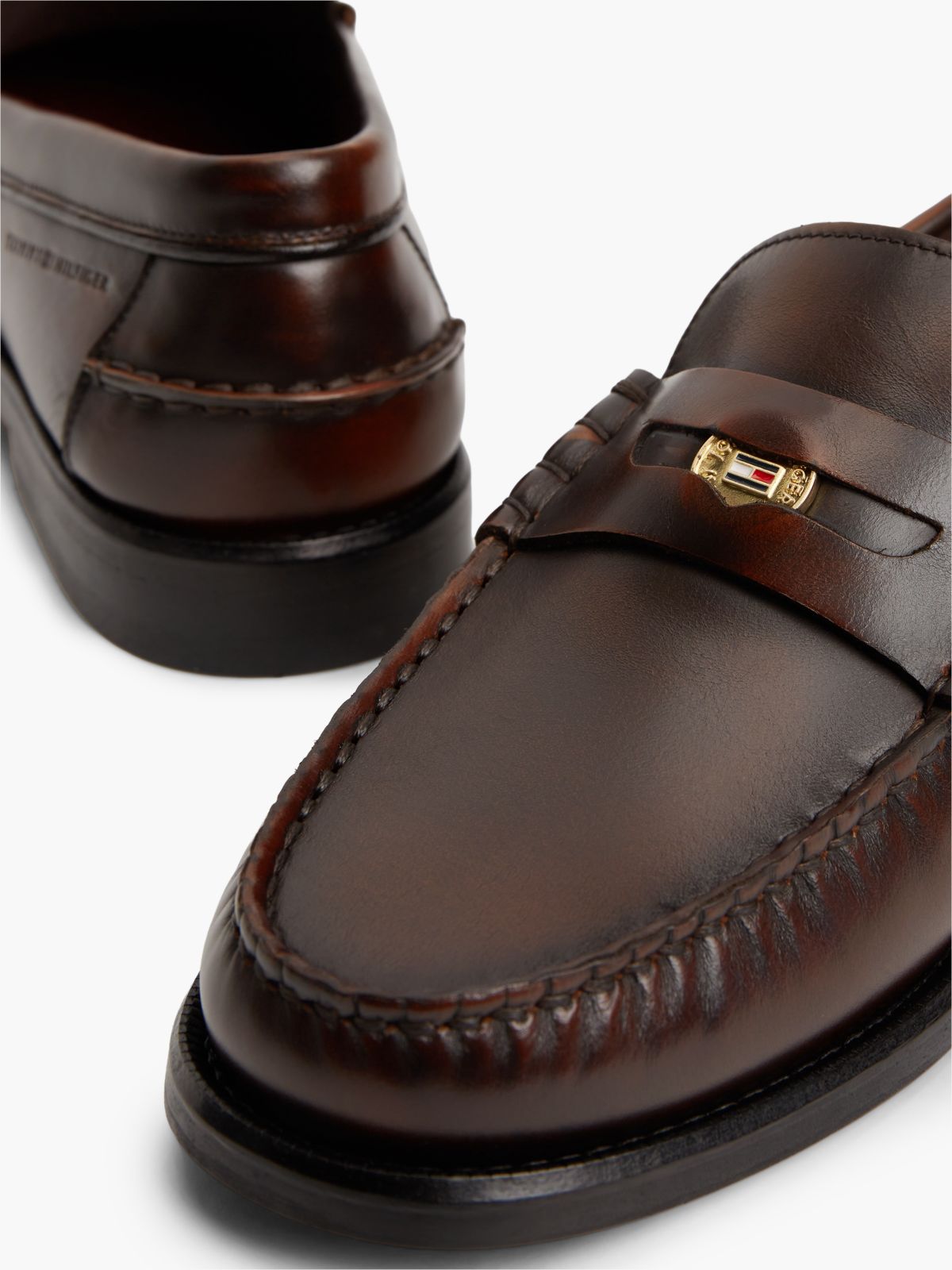New York Label Loafer aus Narbenleder — Brown