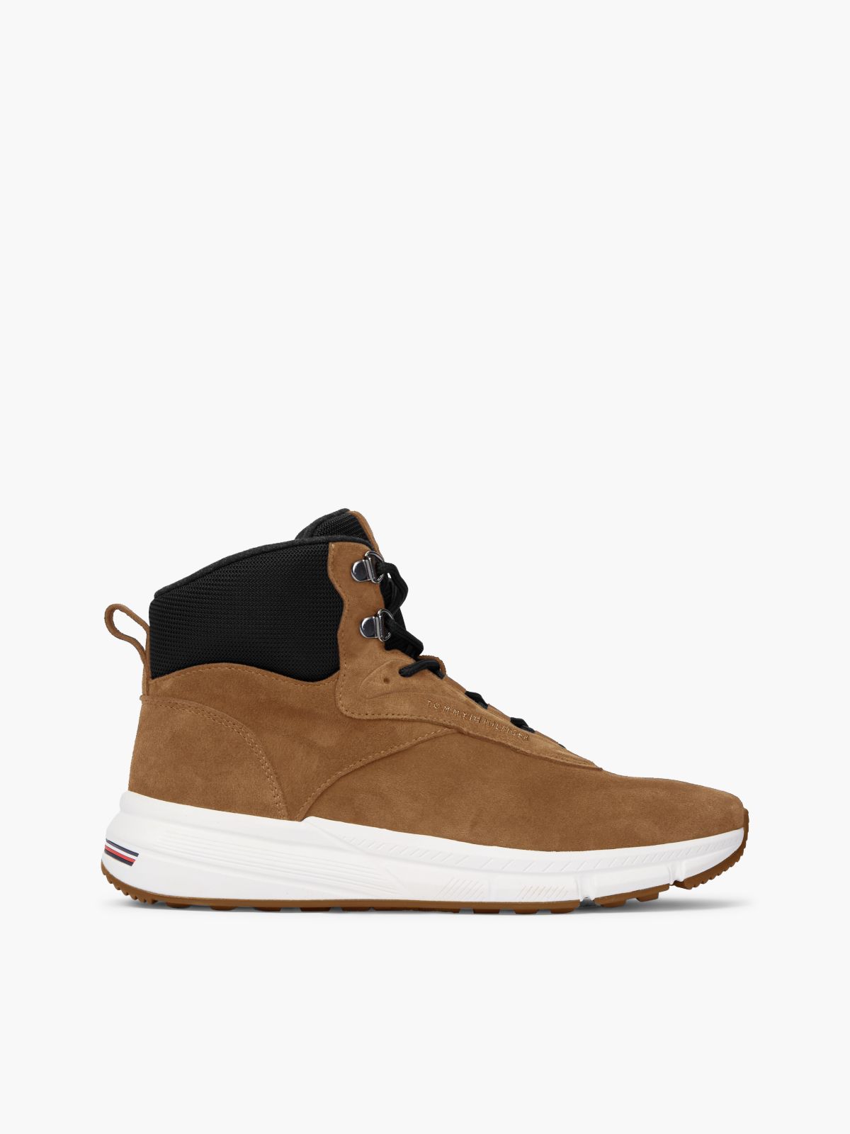 Suede Warm Lining Hybrid Chukka Boots — Brown