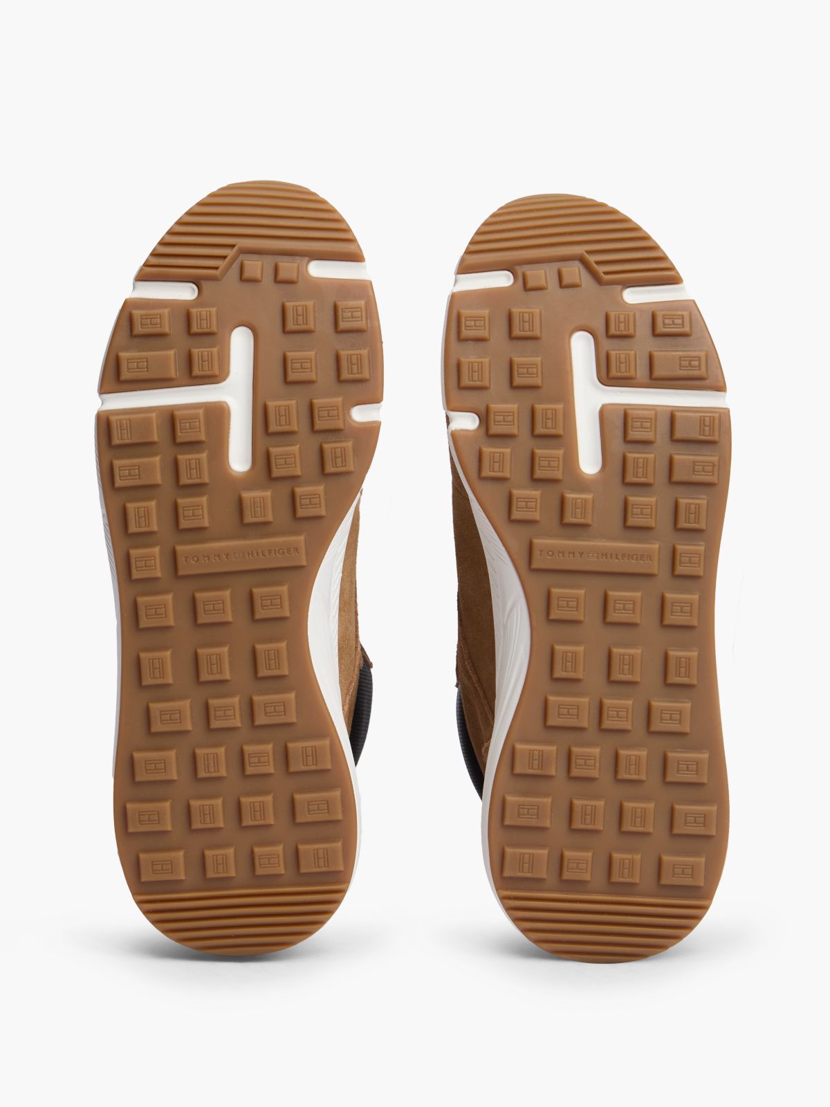 Suede Warm Lining Hybrid Chukka Boots — Brown