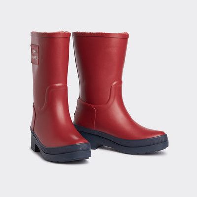 short lined rain boots