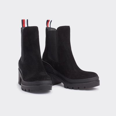 tommy hilfiger heeled chelsea boots