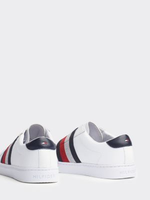 tommy hilfiger shoes store near me