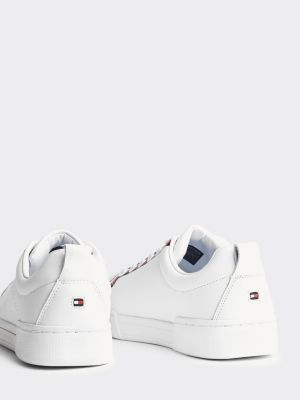 tommy hilfiger logo trainers