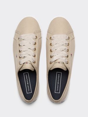 tommy hilfiger essential trainers