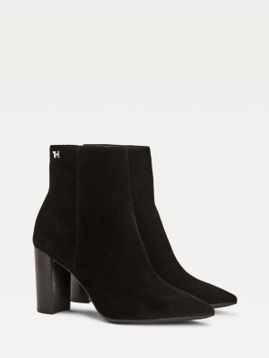 basic black heel