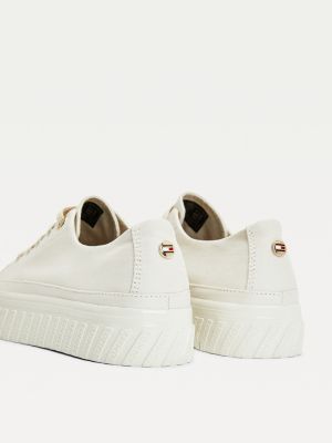 tommy hilfiger flatform