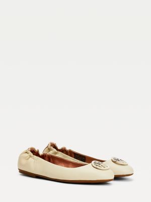 tommy hilfiger ladies flat shoes
