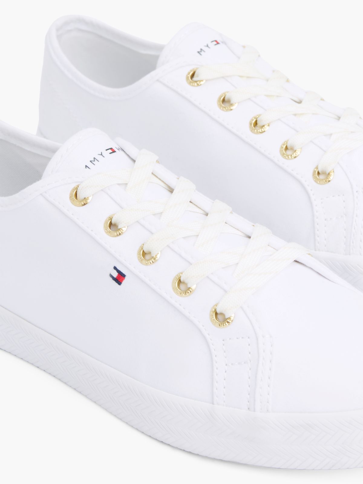 Essential Nautical Trainers — White