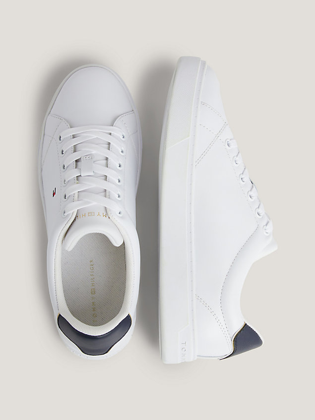 white skórzane buty sportowe essential dla kobiety - tommy hilfiger