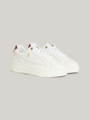 Tommy hilfiger shop white pumps