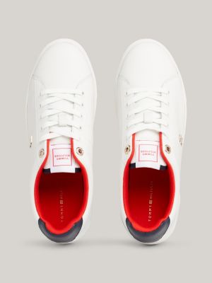  Tommy Hilfiger Tenis Two para mujer, Blanco : Ropa, Zapatos y  Joyería