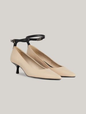 Beige hot sale pointed shoes