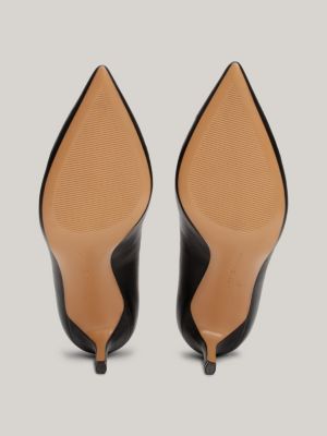 Pointed toe hot sale leather shoes