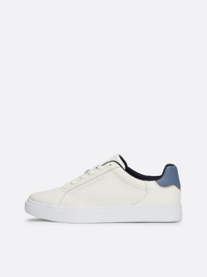 weiß court-sneaker aus leder mit metallic-logo für damen - tommy hilfiger