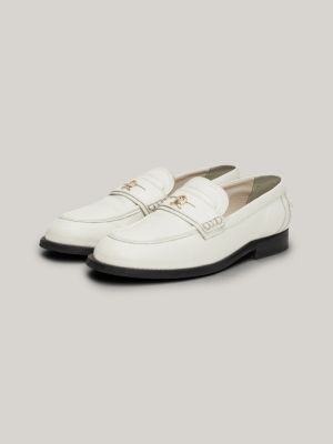 white crest classics perforierter loafer aus leder für damen - tommy hilfiger