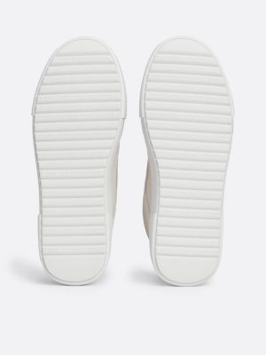 sneakers alte in pelle scamosciata bianco da donne tommy hilfiger