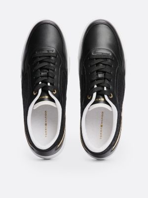 sneakers in pelle con plateau e monogrammi th nero da donne tommy hilfiger