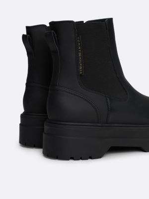 zwart chunky chelsea boot met rubberfinish voor dames - tommy hilfiger