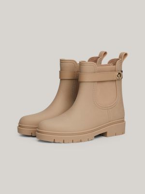 beige rubberen regenlaars met profielzool voor dames - tommy hilfiger