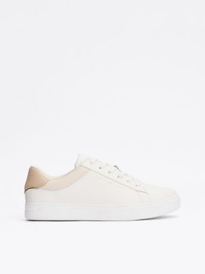 beige court-sneaker aus leder für damen - tommy hilfiger