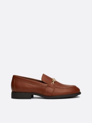 braun leder-loafer mit ketten-detail für damen - tommy hilfiger