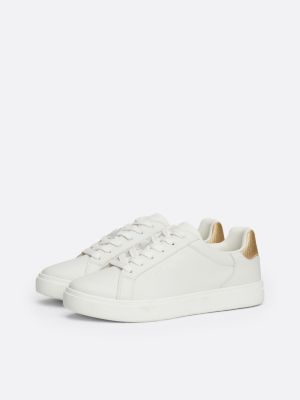 sneakers in pelle con retro metallizzato bianco da donne tommy hilfiger