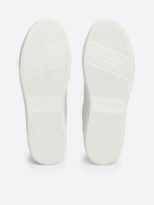 sneakers in pelle con retro metallizzato beige da donne tommy hilfiger