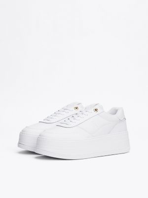 sneakers sportive in pelle con suola alta bianco da donne tommy hilfiger